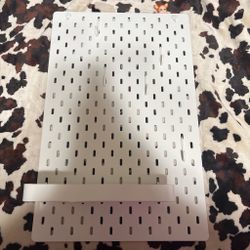 Peg board