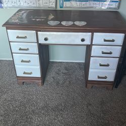 Free Desk