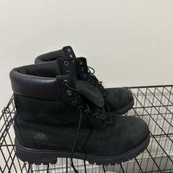Men’s Timberland boots size 9