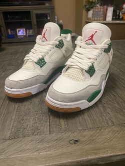 Jordan 4 SB Pine Green