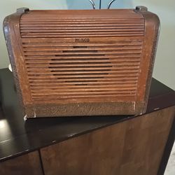 Old  Antique Radio