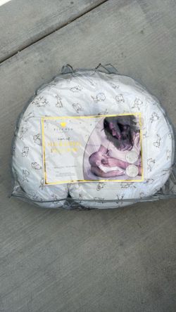 Breastfeeding pillow