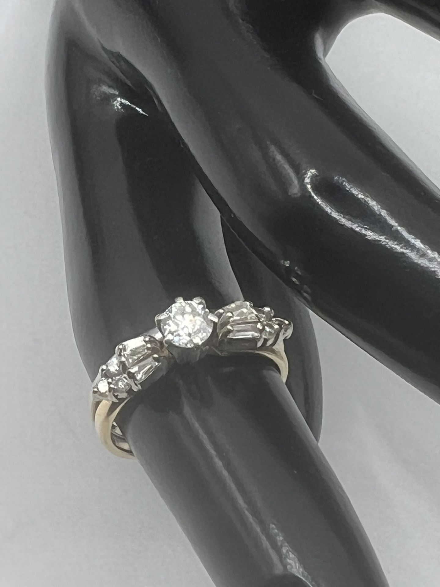 14 K Solid Gold And Diamonds Ring