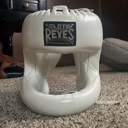 Cleto Reyes Boxing Headgear