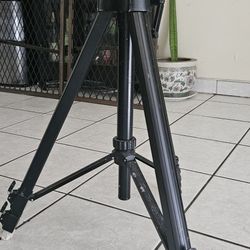 Tripod