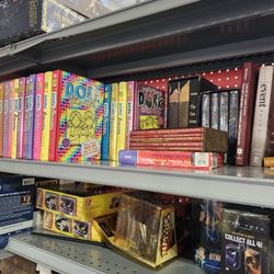 Mixed Lot Of Books To Selling That Are Amazon's 