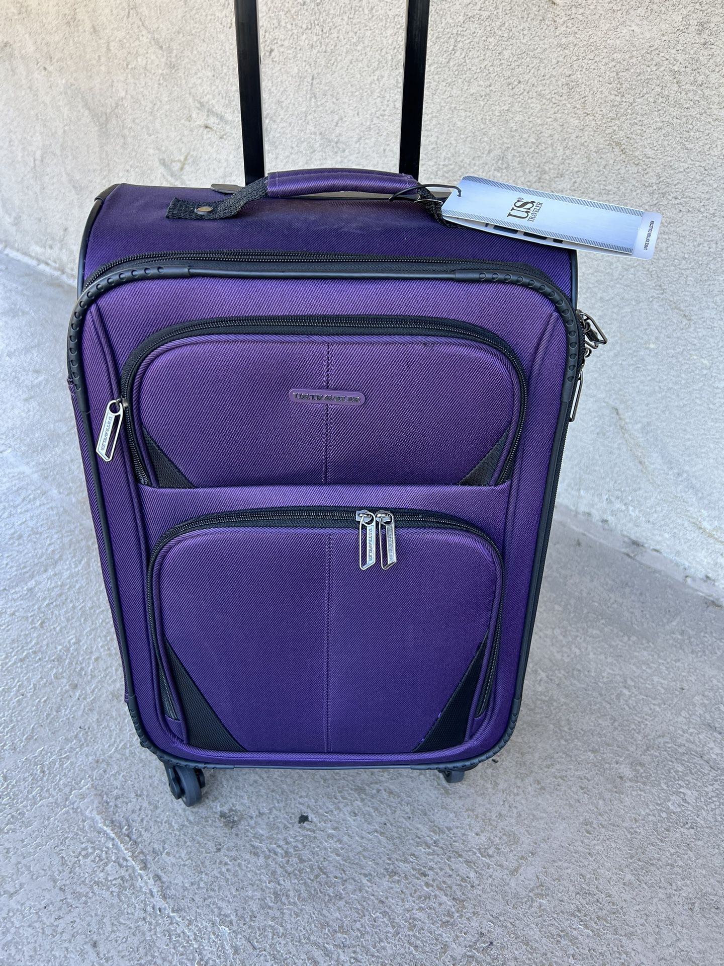 Luggage - NEW Softcase Purple Expandable Carry-on Spinner