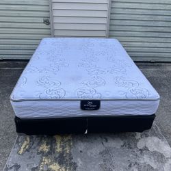 Queen Serta Bed With Medal Frame (Delivery Available!)