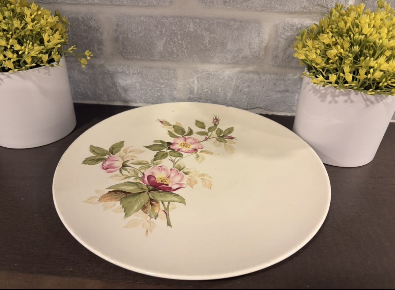 Decorative Flower Plate - Vintage - Simi Valley
