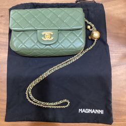 Chanel Pearl Crush Flap Bag – Quilted Green Lambskin with Gold Hardware