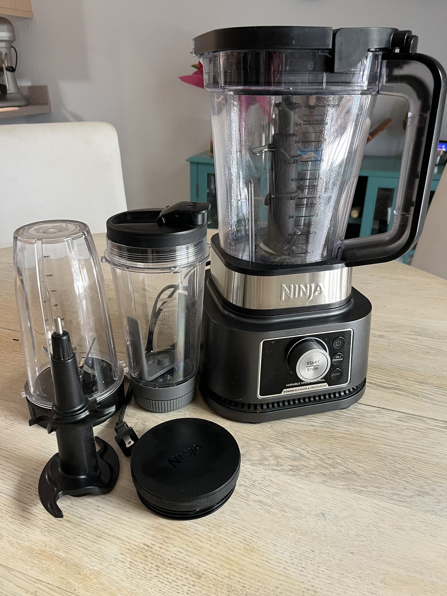 Ninja Blender & Accessories