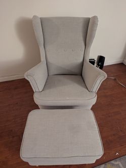 Arm Chair with Ottoman