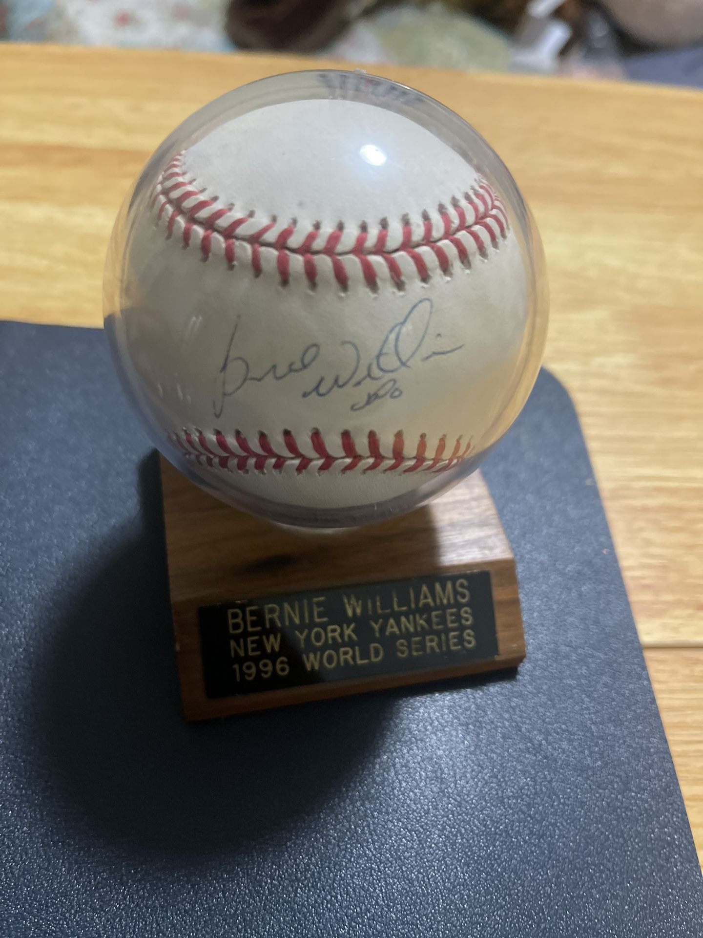 Bernie Williams autographed baseball 1996 Wrld Series