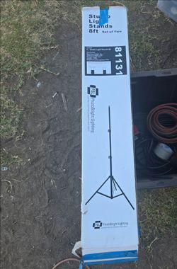 Speaker stand