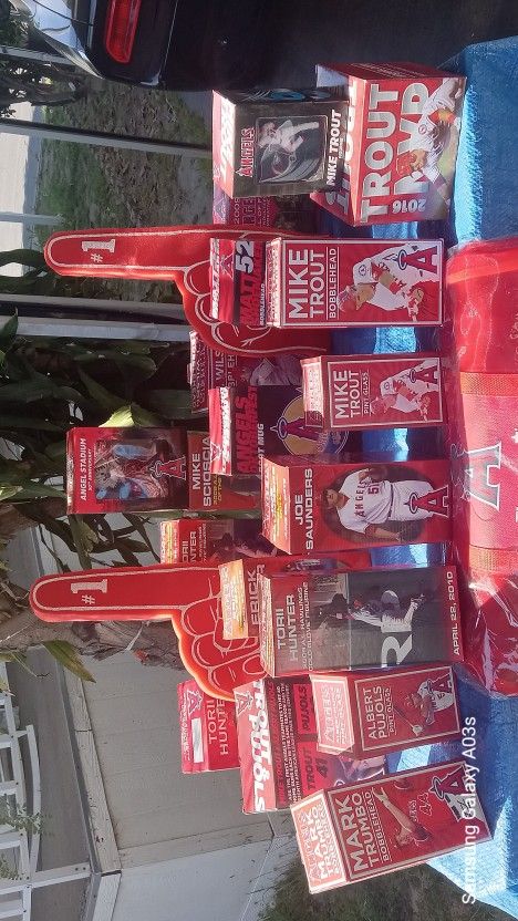 Angels baseball memorabilia. wfdjnjc.com