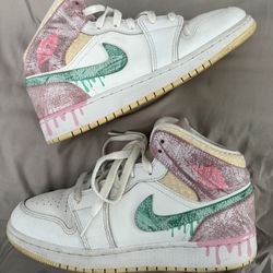 Kids Nike Jordan 1 Mid Paint Drip  Sz 6.5Y