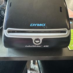 Dymo 4XL LabelWriter Shipping Printer plus labels and scale