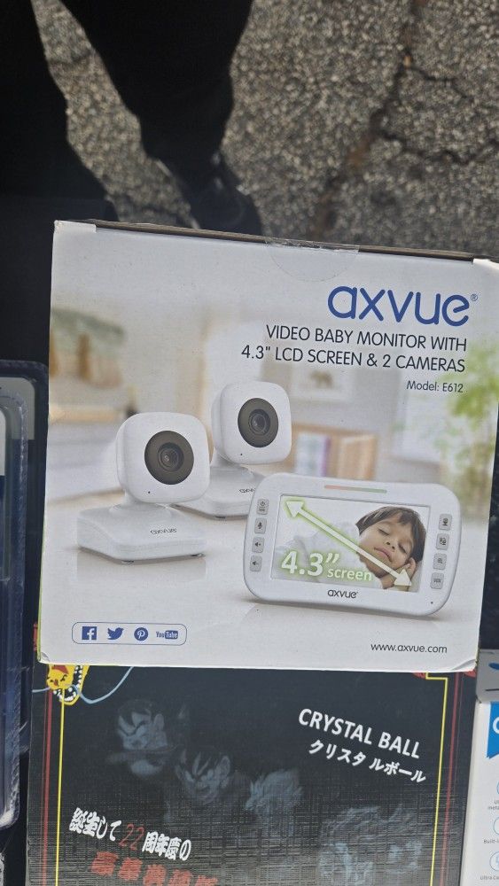 Baby Monitor W 2 Cameras New *** $ 35