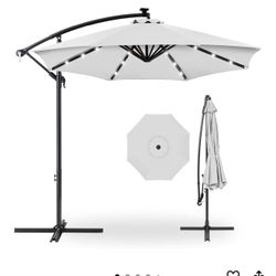 10’ Solar LED Offset Cantilever Patio Umbrella – Barely Used