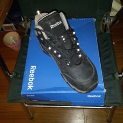 Work Boots Like New.