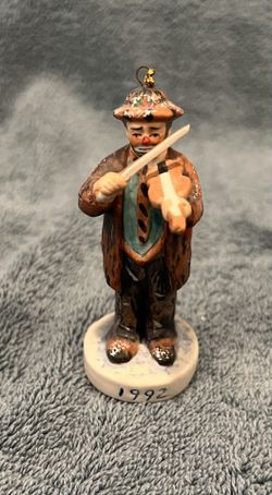Emmett Kelly Figurine