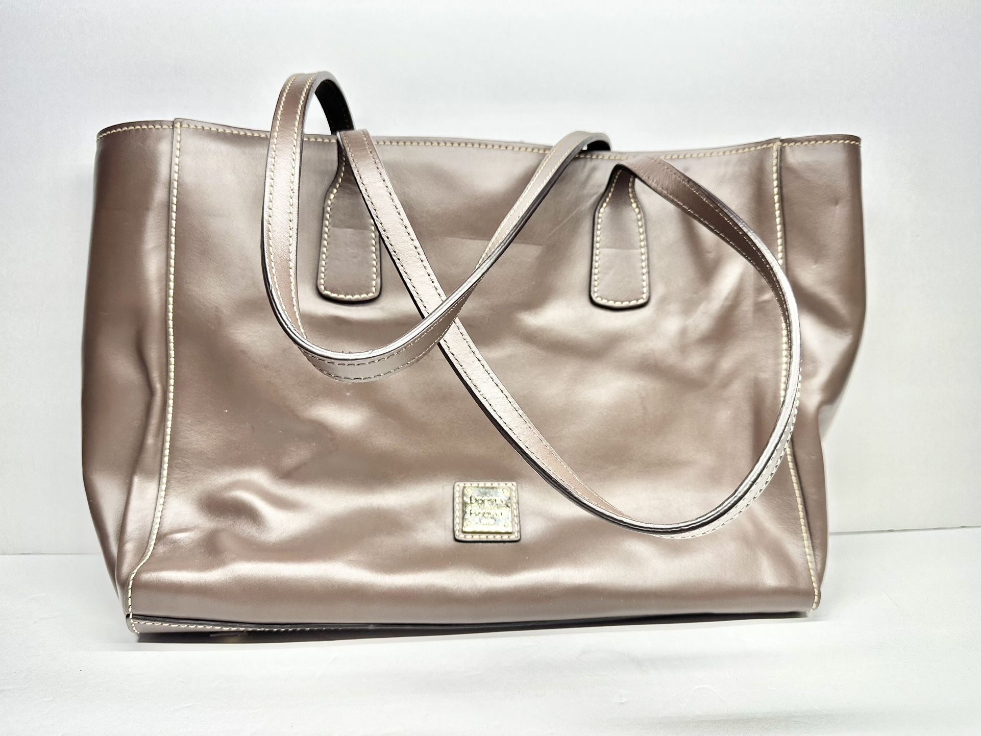 Dooney & Burke Brown Leather Purse/Handbag w/ Strap   