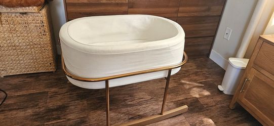 Monte Rockwell Bassinet (White)