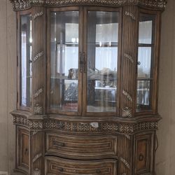 Free China Cabinet 