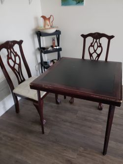 Set dining table and 2 chairs