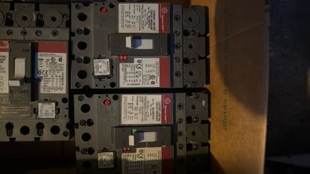 Circuit Breaker 100AMPS