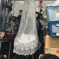 White Table Cloth
