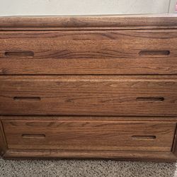 vintage 80s oak wood 3-drawer dresser