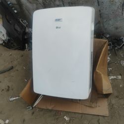 LG  Portable Air Conditioner 