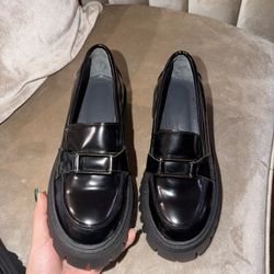 Women leather loafer 