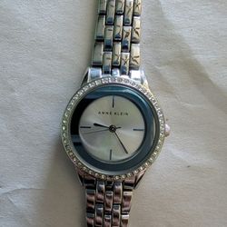 ANNE KLEIN WOMEN WATCH! 