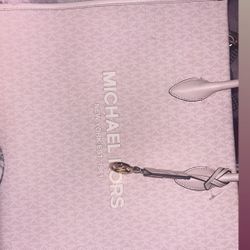 Quinn Large Signature Logo And Leather Tote Bag ( Pink and white) Micheal Kors
