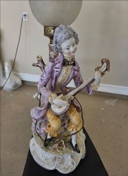 Male Porcelain Lamp with Glode