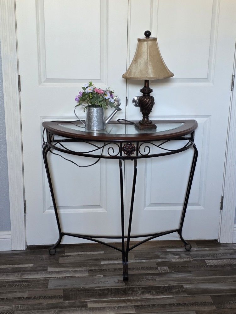 Entry Table And Lamp