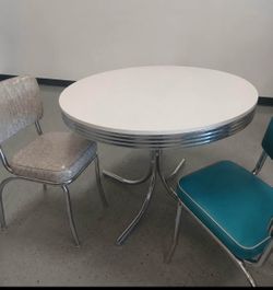 Retro Chrome Round Dining Table with Chairs