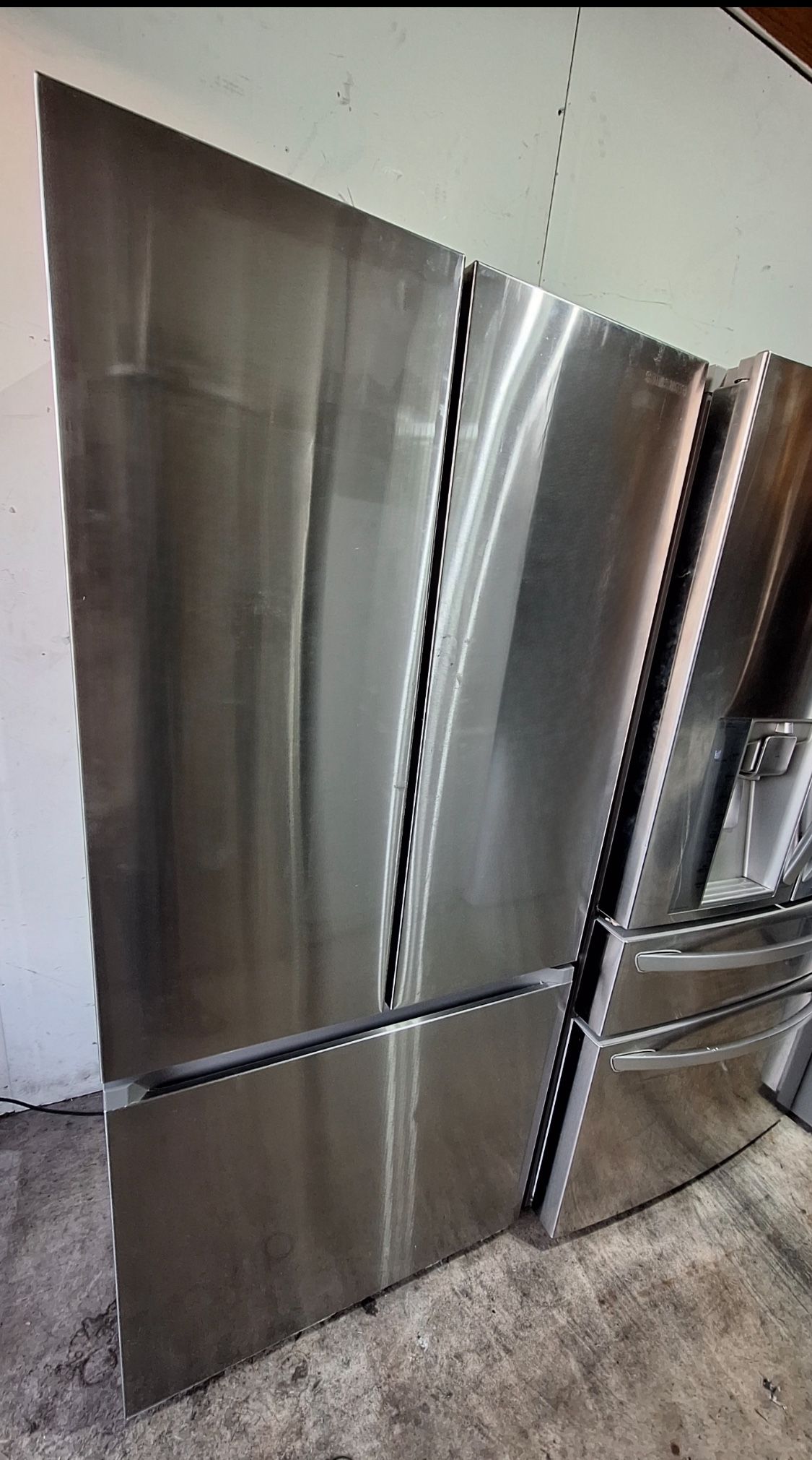 Samsung 33” Wide Refrigerator Counter Depth