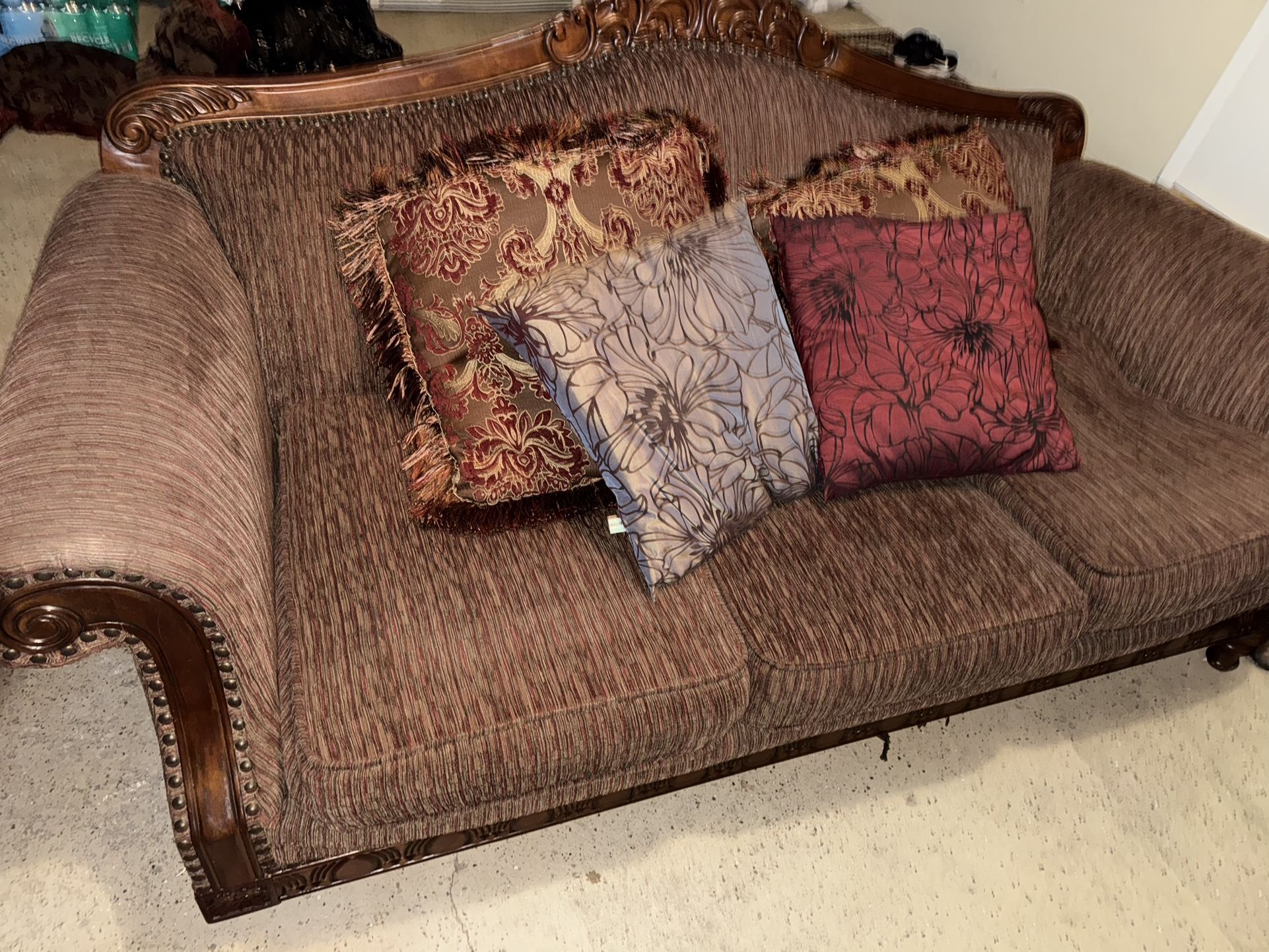 Aria Couches And Table Set