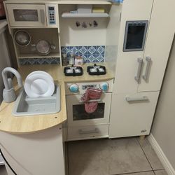 Toy Kitchen And Accessories