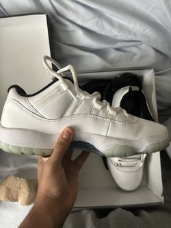 Jordan 11 Legend Blue Size 10.5