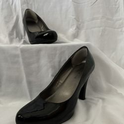 Black Patent Leather Bandlino