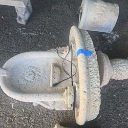 Concrete fountain