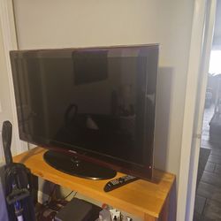 Samsung LCD Flat-screen TV