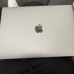 MacBook Pro 13 2017 Model