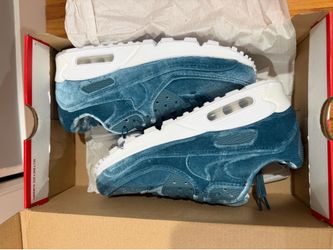 Air Max 90 size 8 Women’s