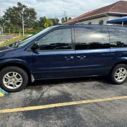 2003 Dodge Caravan