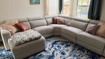 Large Gray Fabric Sectional Sofa with Chaise